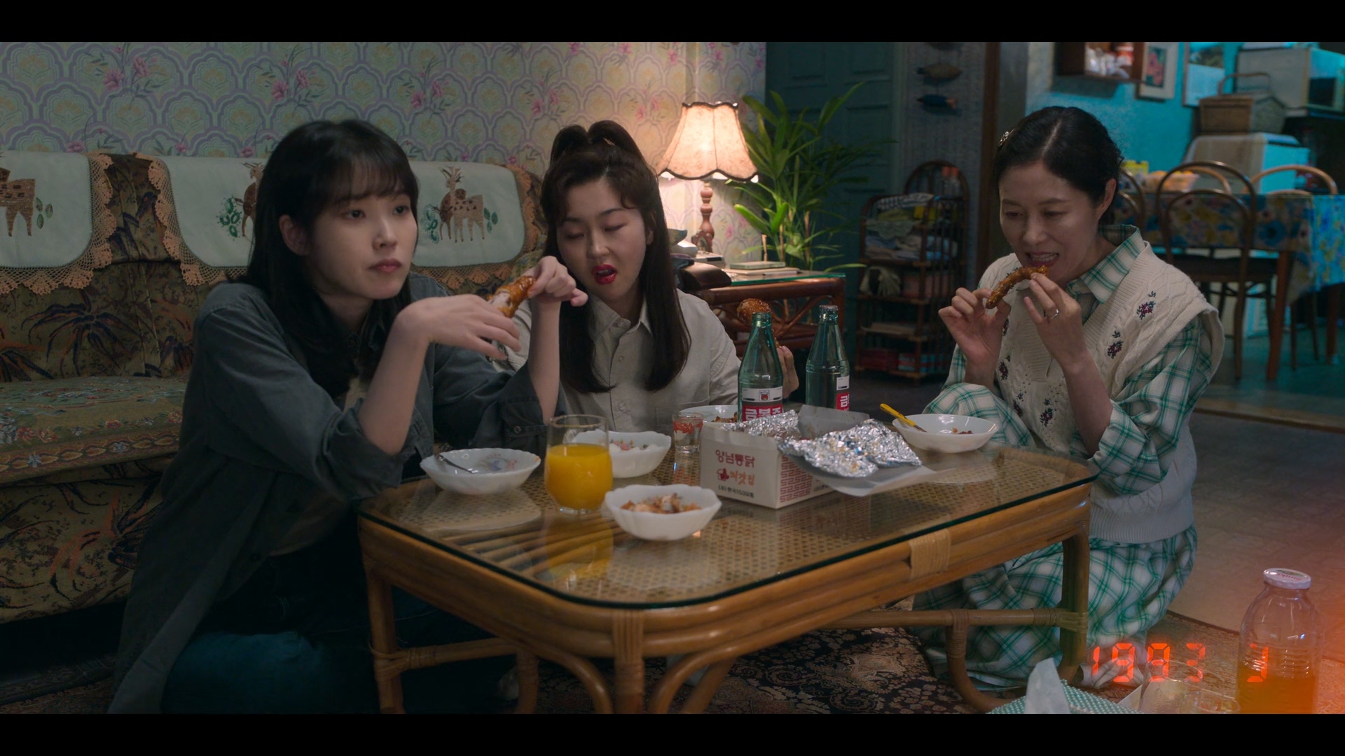 When.Life.Gives.You.Tangerines.S01E03.2025.1080p.NF.WEB-DL.x264.DDP5.1.Atmos-Zer.jpg